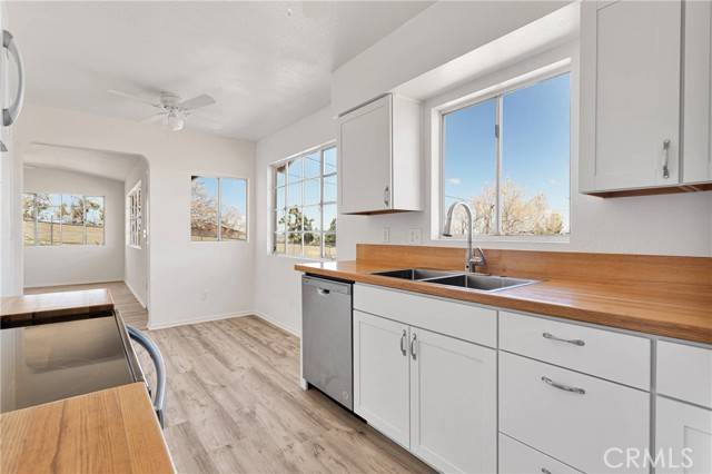 Apple Valley, CA 92308,22605 Roundup Way