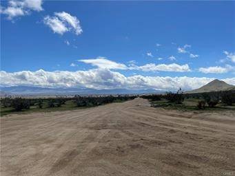 Apple Valley, CA 92307,25 Falchion