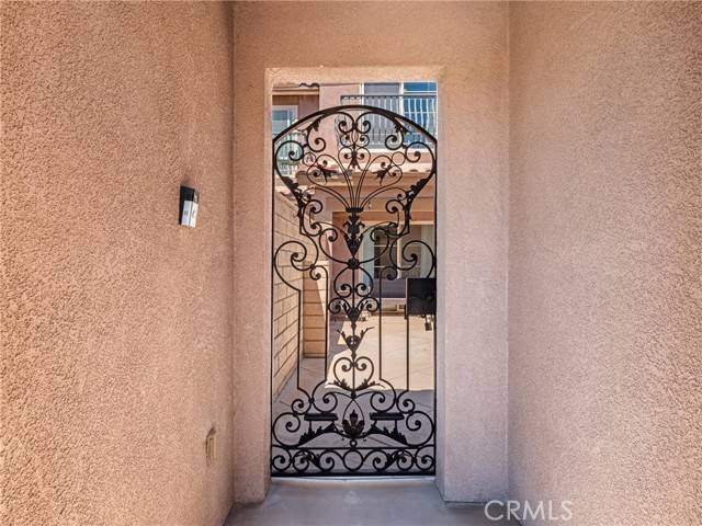 Apple Valley, CA 92307,14112 Kiowa Road #103