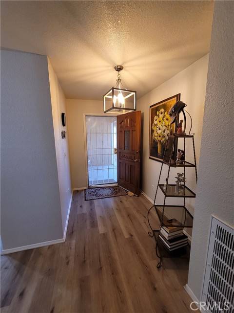 Apple Valley, CA 92307,21291 Ramona Avenue