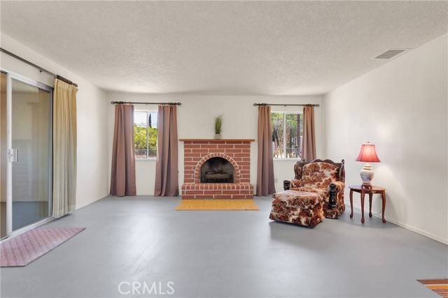 Victorville, CA 92392,14747 El Cariso Road