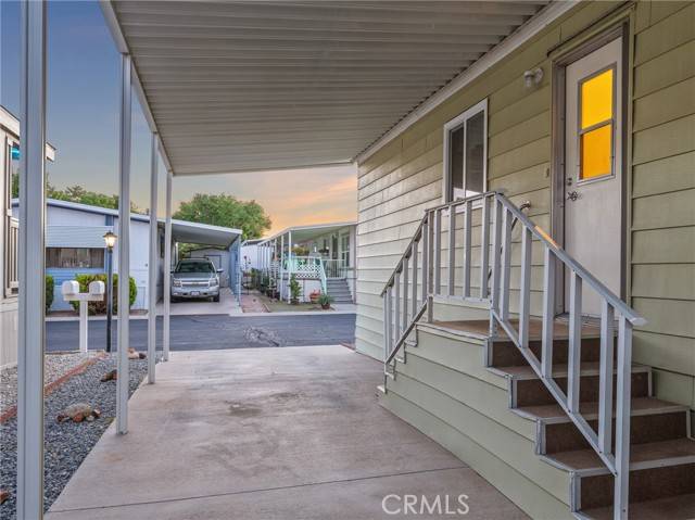 Victorville, CA 92395,13393 Mariposa #112
