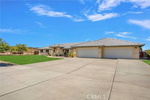 Oak Hills, CA 92344,11020 Blue Jay Way