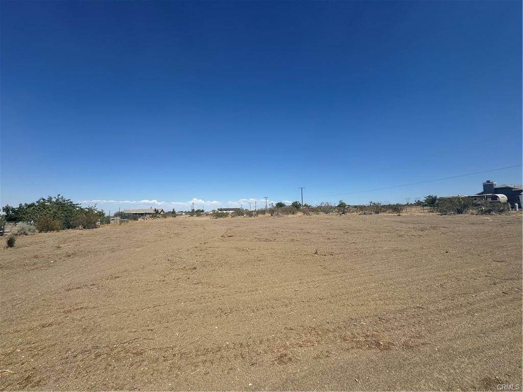 Pinon Hills, CA 92372,0 Corton