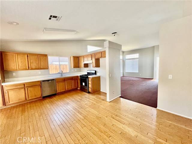 Hesperia, CA 92344,13633 Bentwood Street