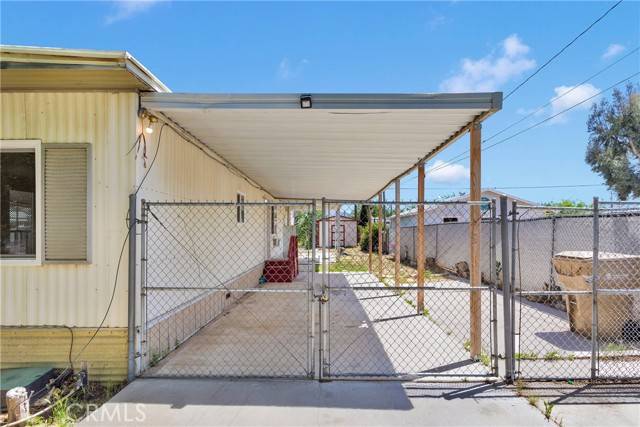 Hesperia, CA 92345,18995 Hinton