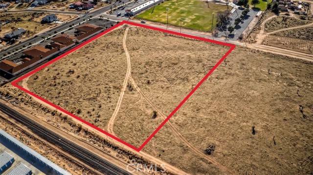 Hesperia, CA 92345,0 Live Oak