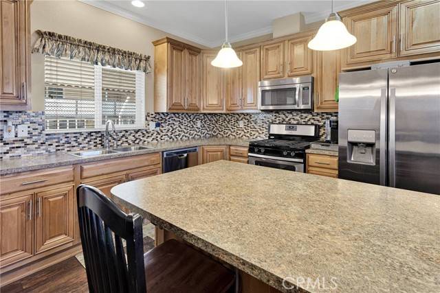 Victorville, CA 92395,13393 Mariposa #92