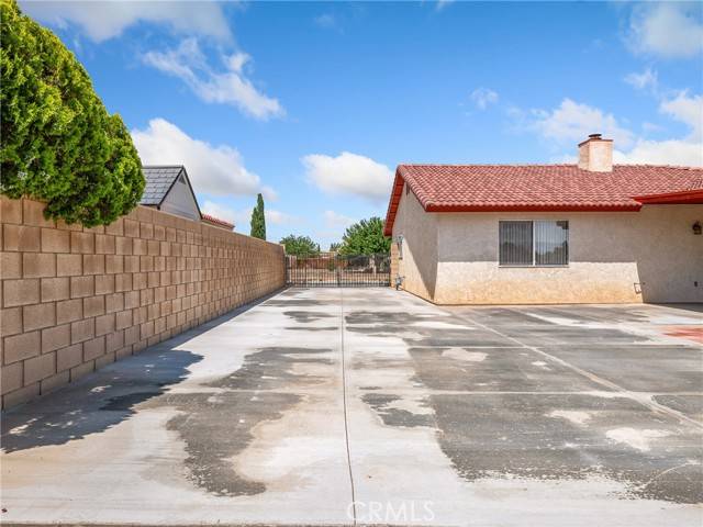 Apple Valley, CA 92307,13951 Falling Leaf Road