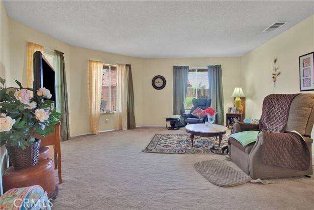 Hesperia, CA 92345,10395 Shahaptain Avenue