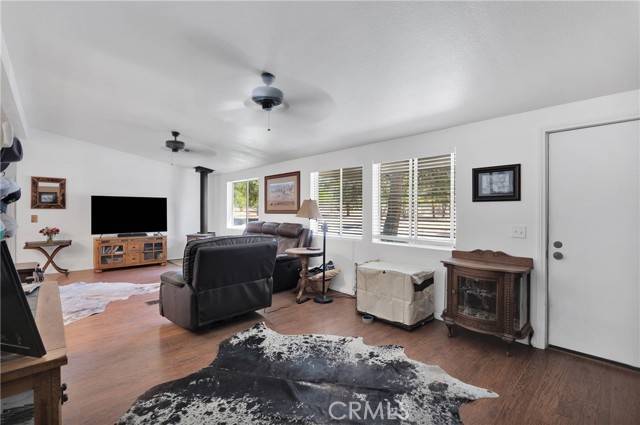 Phelan, CA 92371,6188 Cambria Road