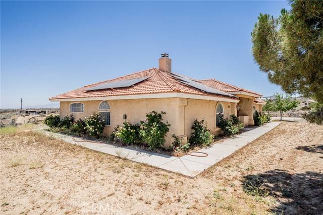 Phelan, CA 92371,8225 Ailanthus Street