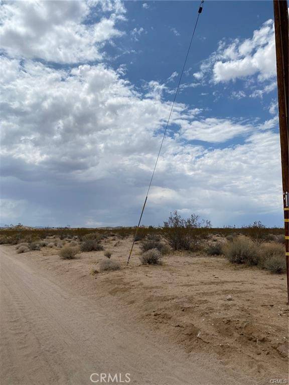 Joshua Tree, CA 92252,0 Highland View