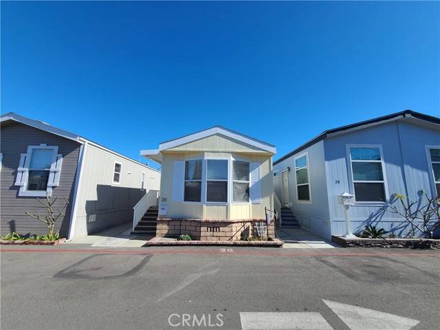 Cypress, CA 90630,4861 Lincoln #26