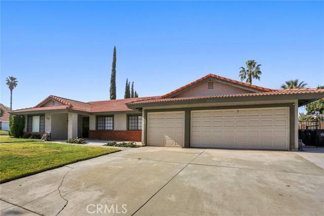 Redlands, CA 92374,32 Maria Court