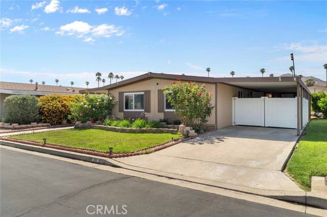 Corona, CA 92879,13381 Magnolia #76