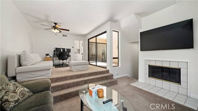 Chatsworth, CA 91311,10444 Canoga Avenue #34