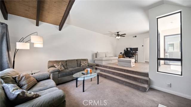 Chatsworth, CA 91311,10444 Canoga Avenue #34