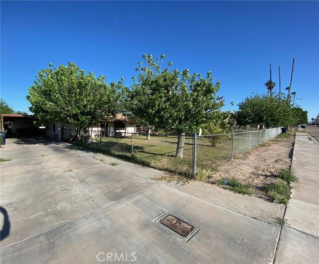 Blythe, CA 92225,616 N 6th Street