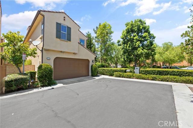 Irvine, CA 92618,32 Bridge Trail