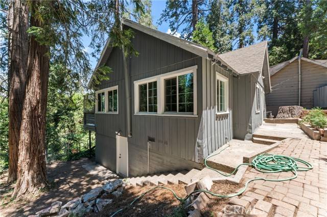 Crestline, CA 92325,760 Big Oak Road