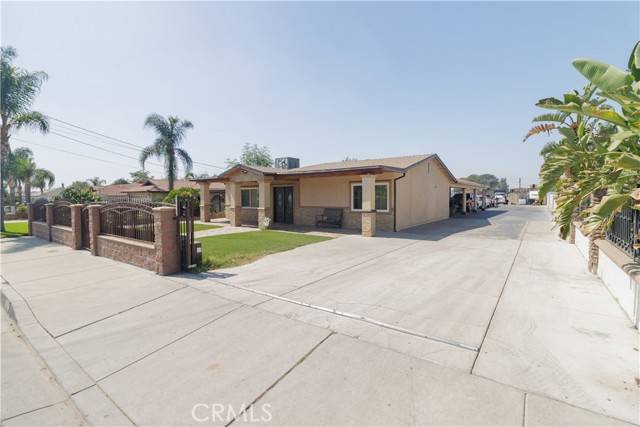 Fontana, CA 92335,9828 Carob Avenue