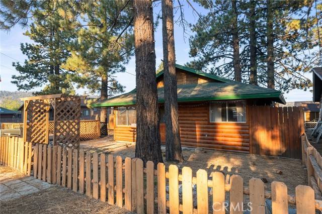 Big Bear City, CA 92314,950 F Lane