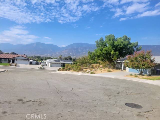 San Bernardino, CA 92407,1493 Yardley Street