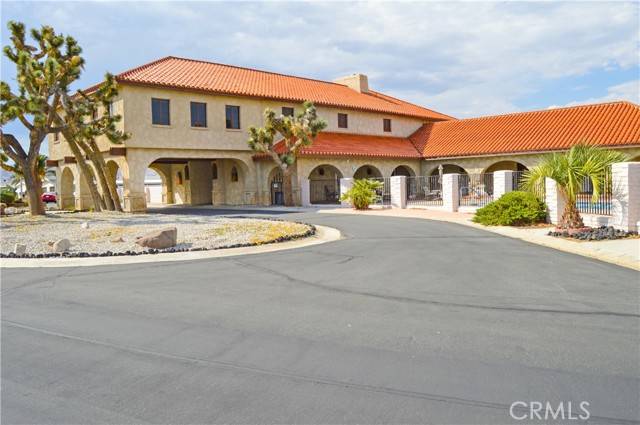 Yucca Valley, CA 92284,7501 Palm #83