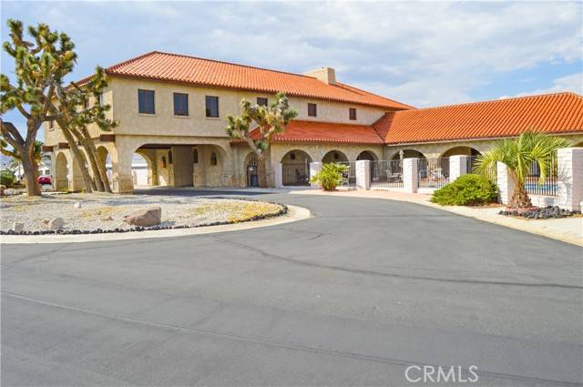 Yucca Valley, CA 92284,7501 Palm #83