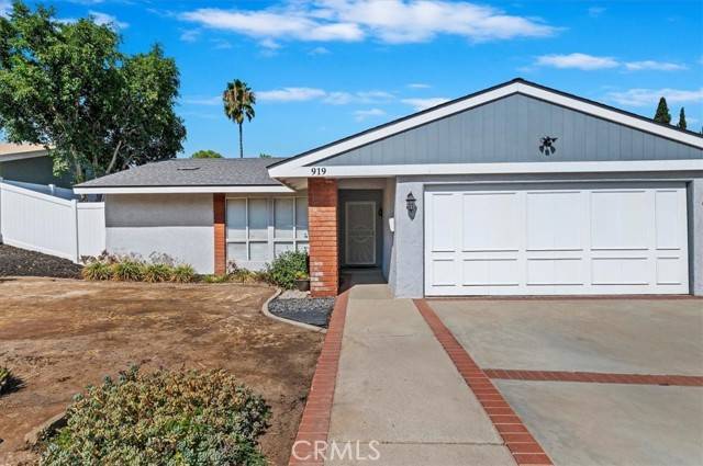 Corona, CA 92879,919 Cottonwood Court