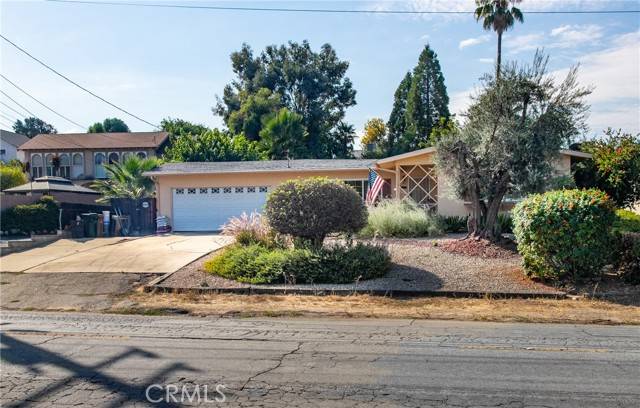 Yucaipa, CA 92399,33993 Avenue E