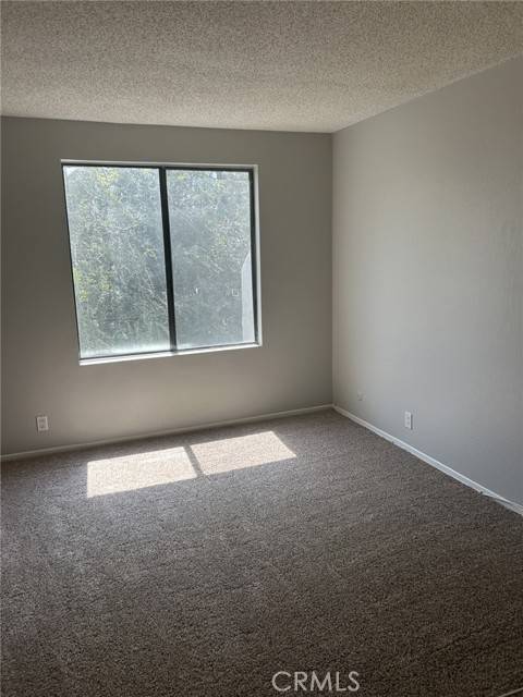 Highland, CA 92346,2266 Denair Avenue #422