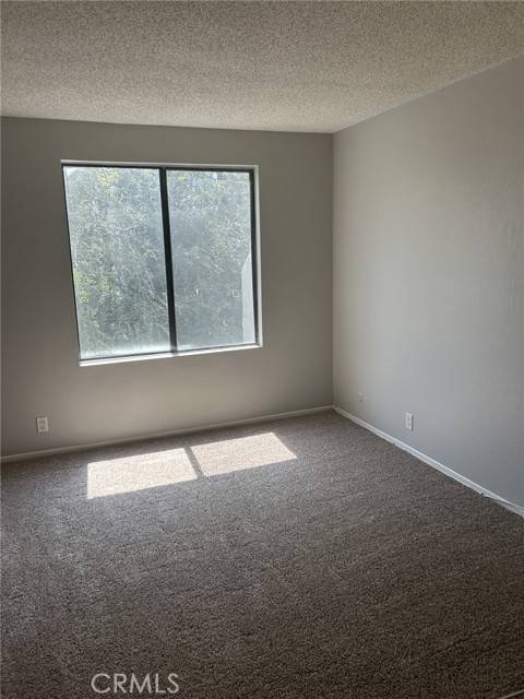 Highland, CA 92346,2266 Denair Avenue #422