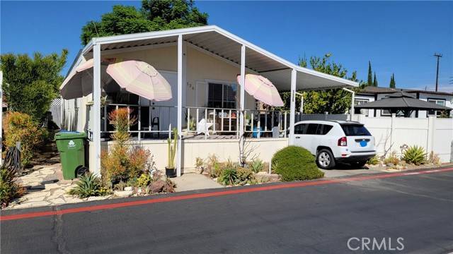 Chatsworth, CA 91311,21500 Lassen #136