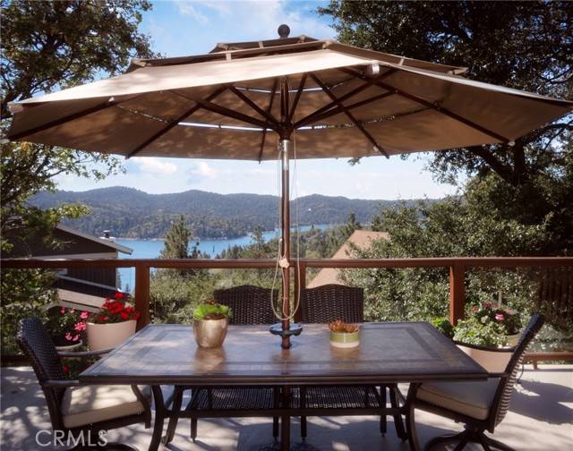 Lake Arrowhead, CA 92352,1374 Yellowstone Drive