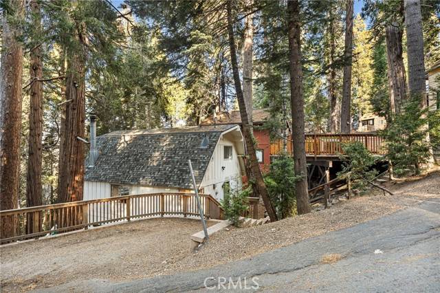 Lake Arrowhead, CA 92352,533 W Victoria Court