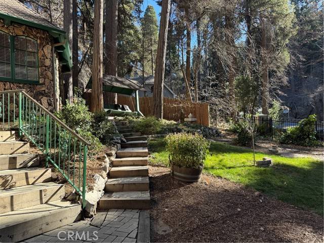 Lake Arrowhead, CA 92385,801 Kuffel Canyon Road