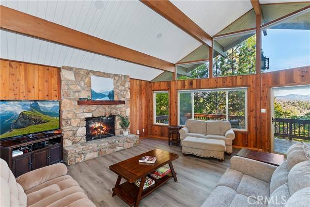 Lake Arrowhead, CA 92352,762 Zurich Drive