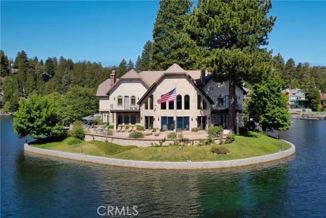 Lake Arrowhead, CA 92352,177 Shorewood Drive