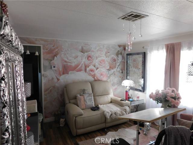 Hesperia, CA 92345,8566 Santa Fe Ave E #20