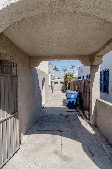 Los Angeles, CA 90043,3311 W 79th Street