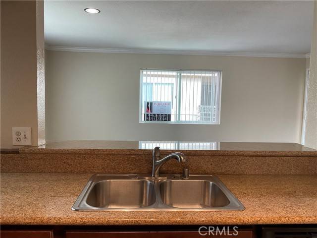 San Diego, CA 92122,7405 Charmant Drive #2320