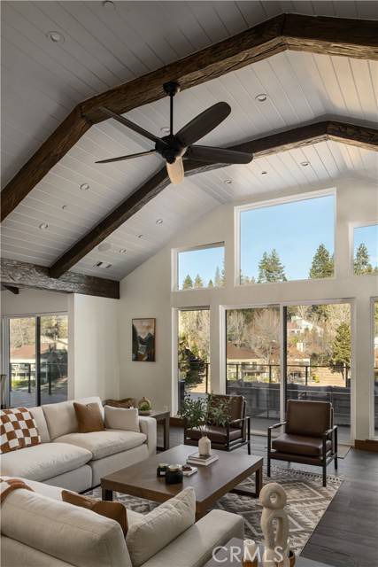 Lake Arrowhead, CA 92352,27615 Meadow Bay Drive