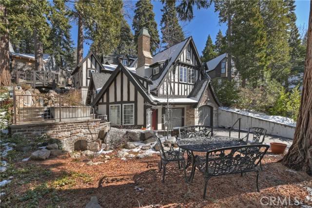 Lake Arrowhead, CA 92352,313 John Muir Road