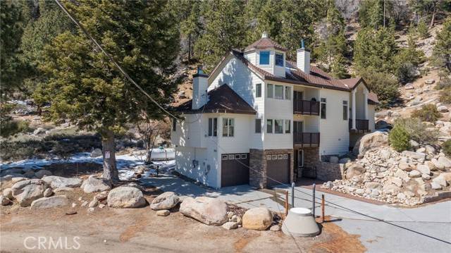 Fawnskin, CA 92333,38512 North Shore Drive