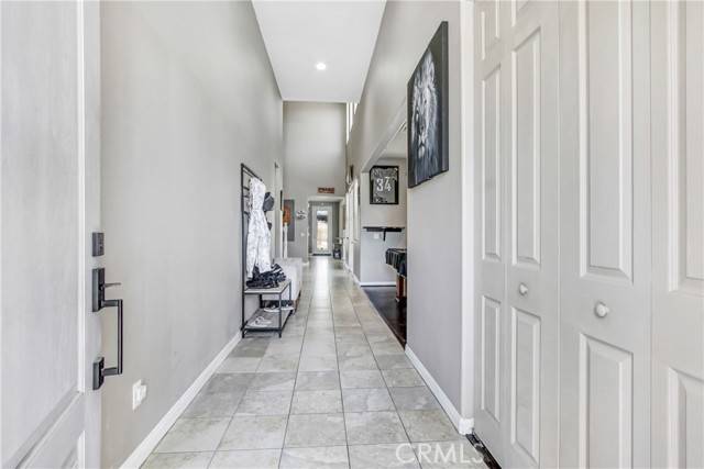 Eastvale, CA 92880,13902 Dearborn Street