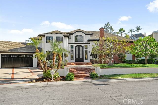 Anaheim Hills, CA 92808,7460 E Hummingbird Circle