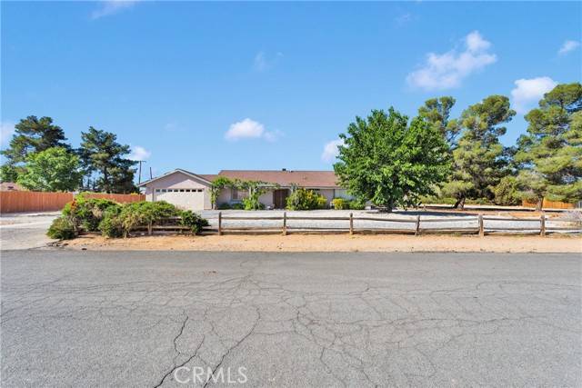 Apple Valley, CA 92307,19891 Talihina Road