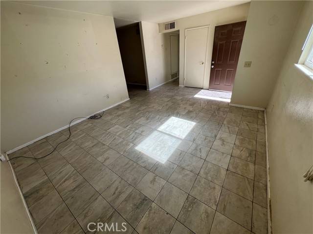 Victorville, CA 92395,14364 Cactus Drive